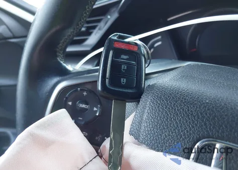 2018 Honda Civic Sport z USA, uszkodzony, nr VIN SHHFK7G4XJU217868